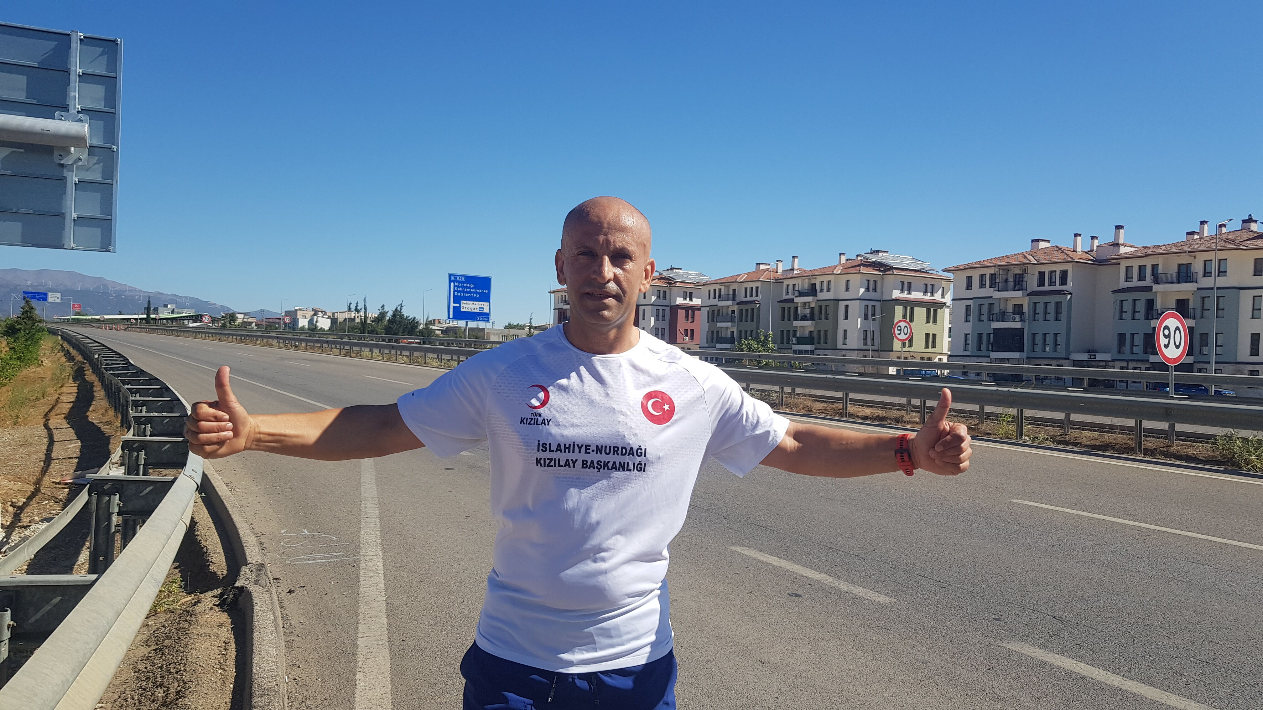 Gaziantepli depremzede kız çocukları için koşacak!