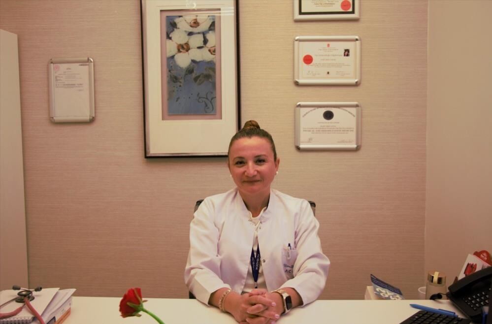 Uzmandan masa başı çalışanlara uyarı! "15 dakikada bir hareket edin"