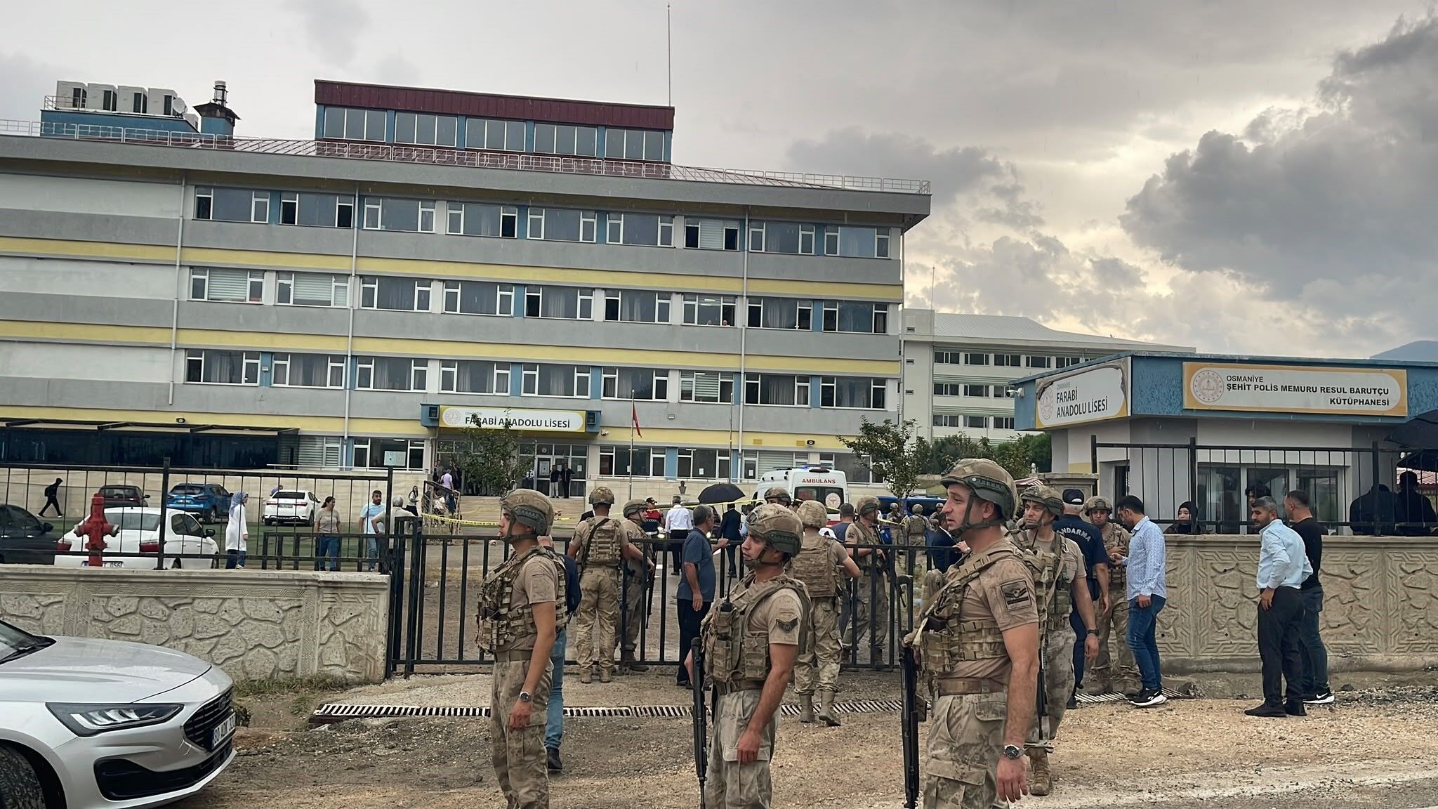 Osmaniye’den acı haber! Görev yaptığı okulda vuruldu…