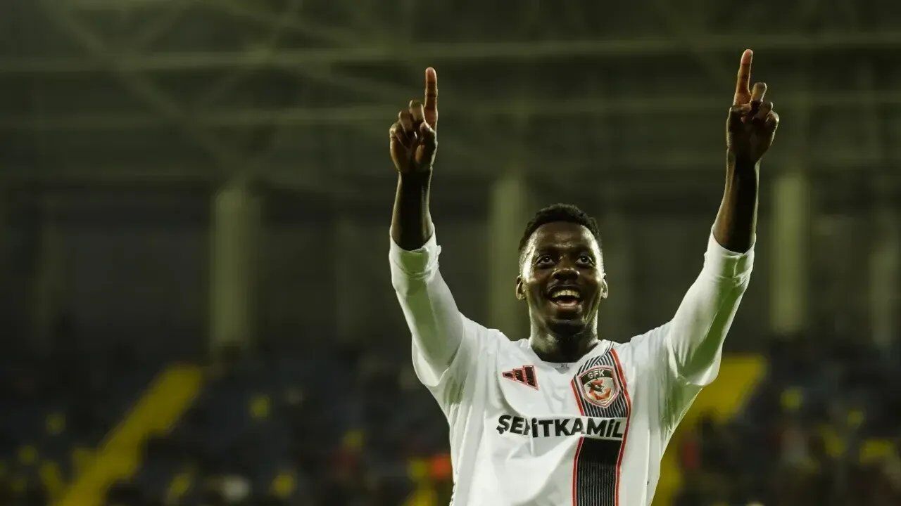Gaziantep FK’nın eski yıldızı Bayo resmen Samsunspor’da