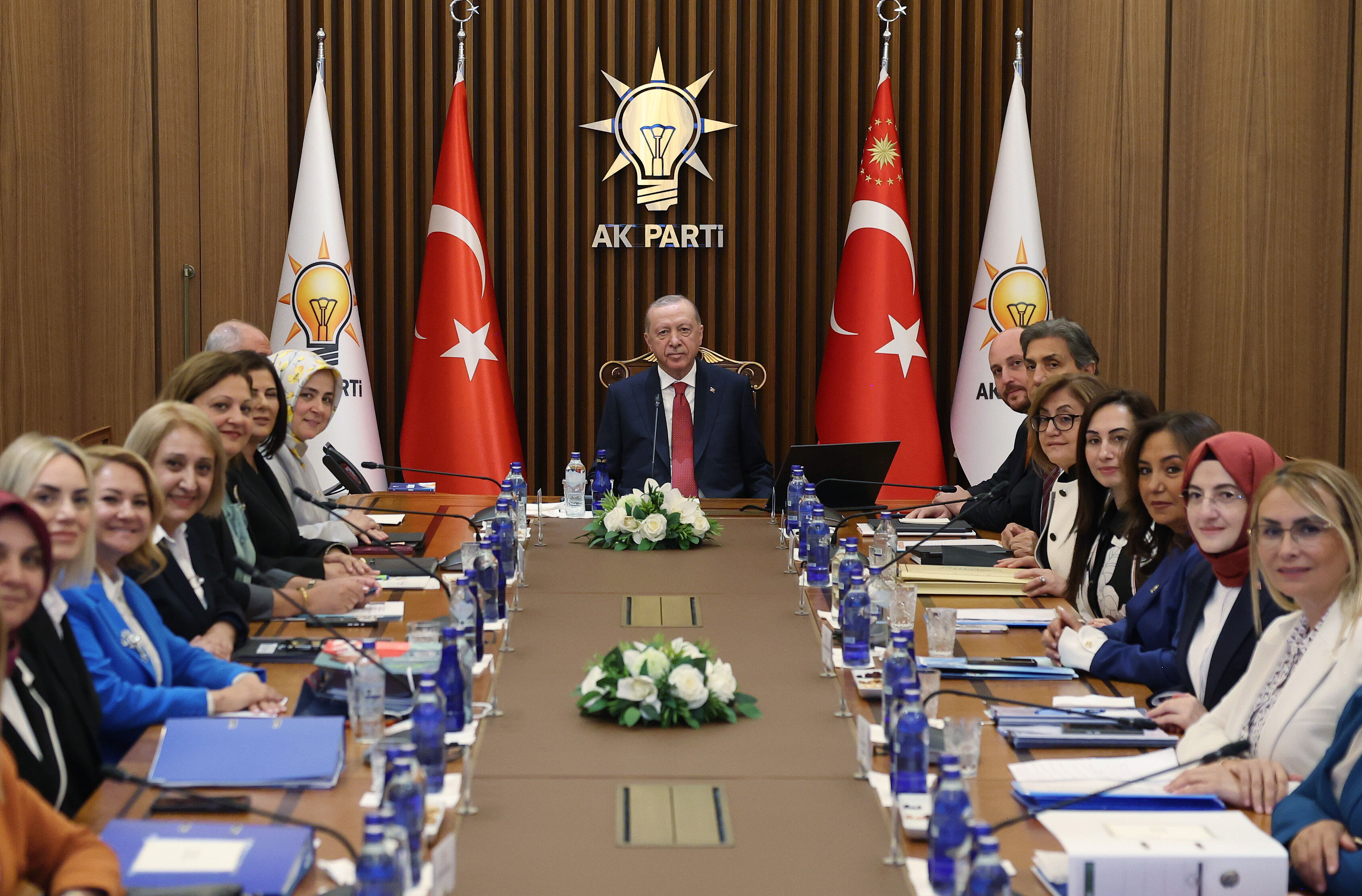 Fatma Şahin’de katıldı! Kadın Belediye Başkanlarından Cumhurbaşkanı Erdoğan’a ziyaret