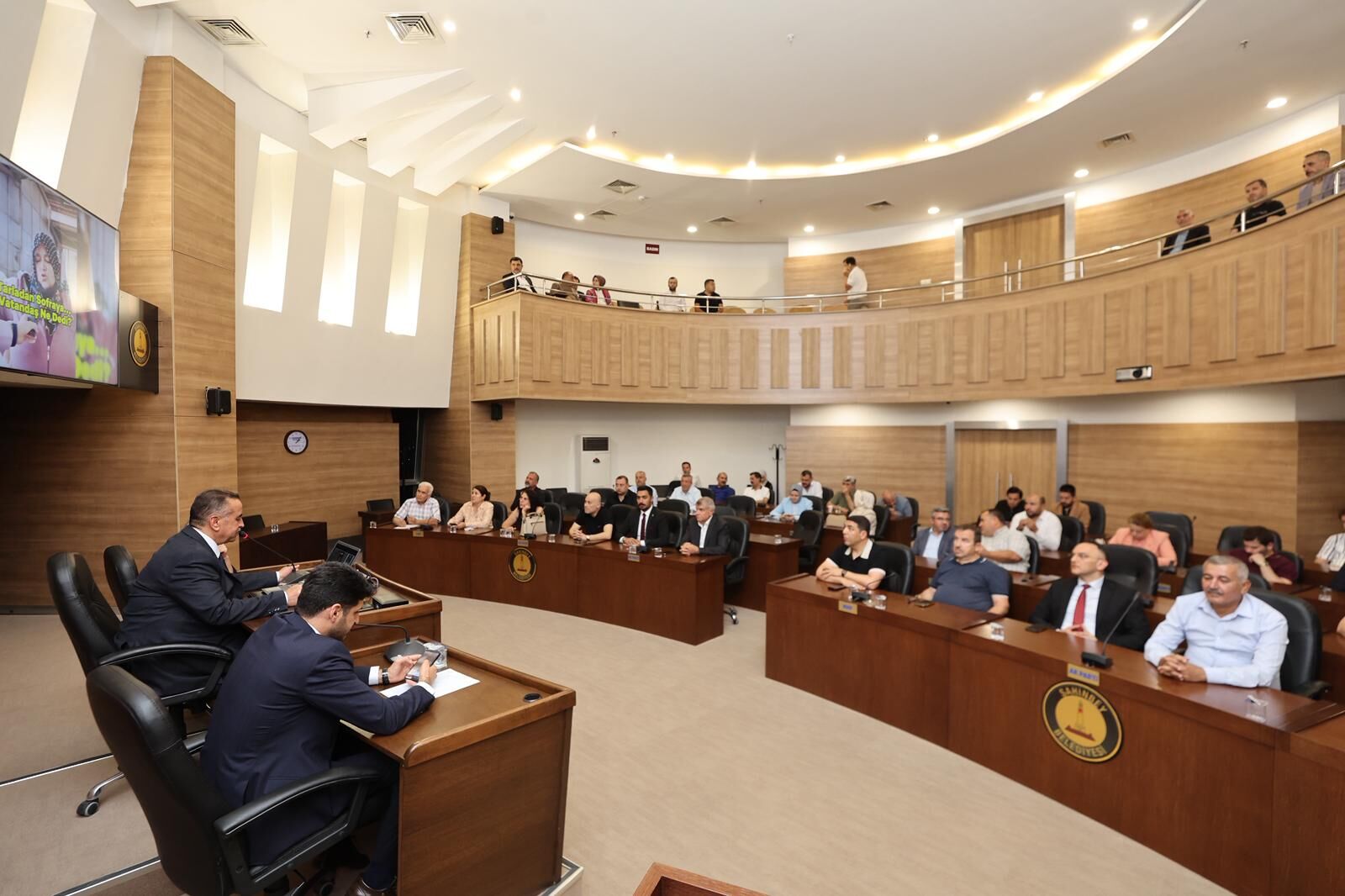 Şahinbey Belediye Meclisinde CHP Grubu düştü! 9 meclis üyesi istifa etti…