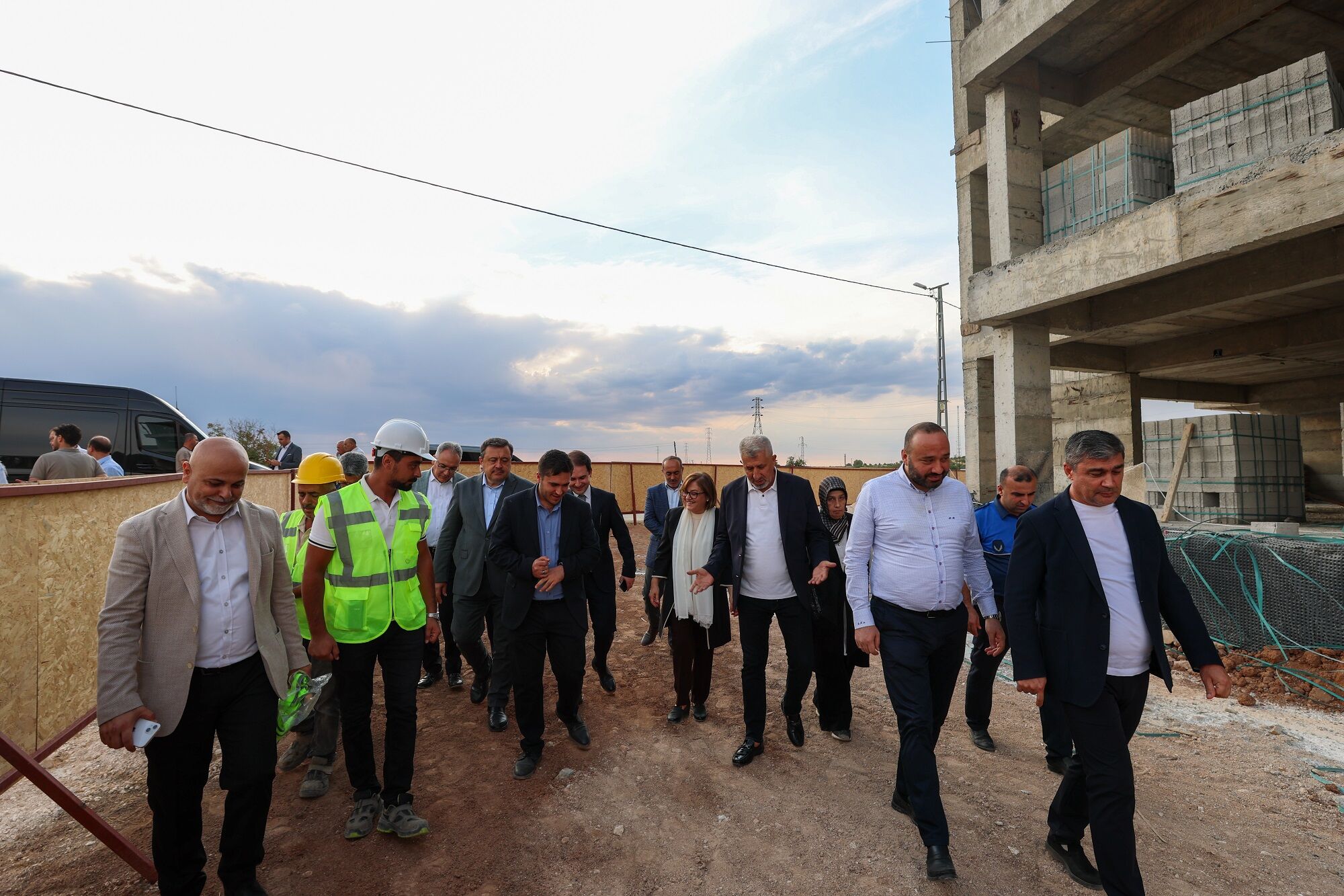 Şahi̇n, Karkamiş’ta Yükselen Gazi̇ Konut Projesi̇ni̇ İnceledi̇ (3) (1)