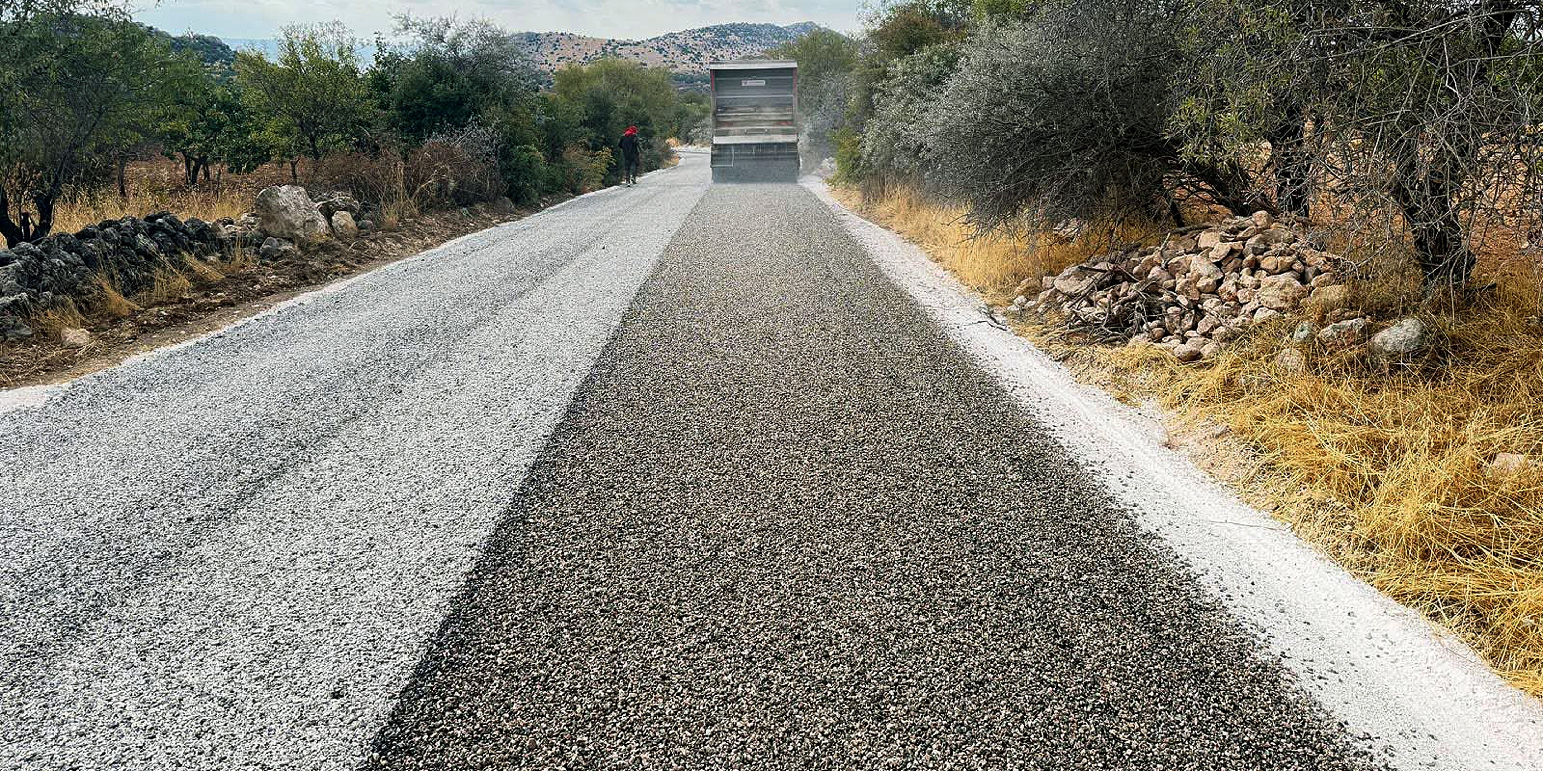 Gaziantep’te yol yenileme çalışmaları devam ediyor