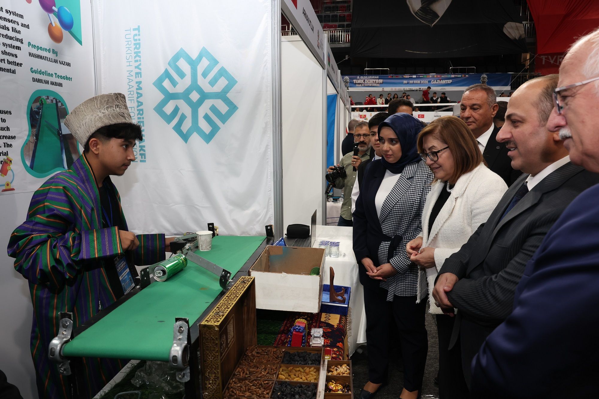 Gazi̇antep’te Türk Dünyasinin Genç Beyi̇nleri̇ Bi̇li̇m Ve Teknoloji̇ İçi̇n Buluştu! (6)