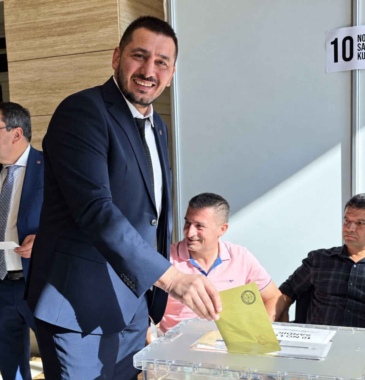 Hakan Çelik1